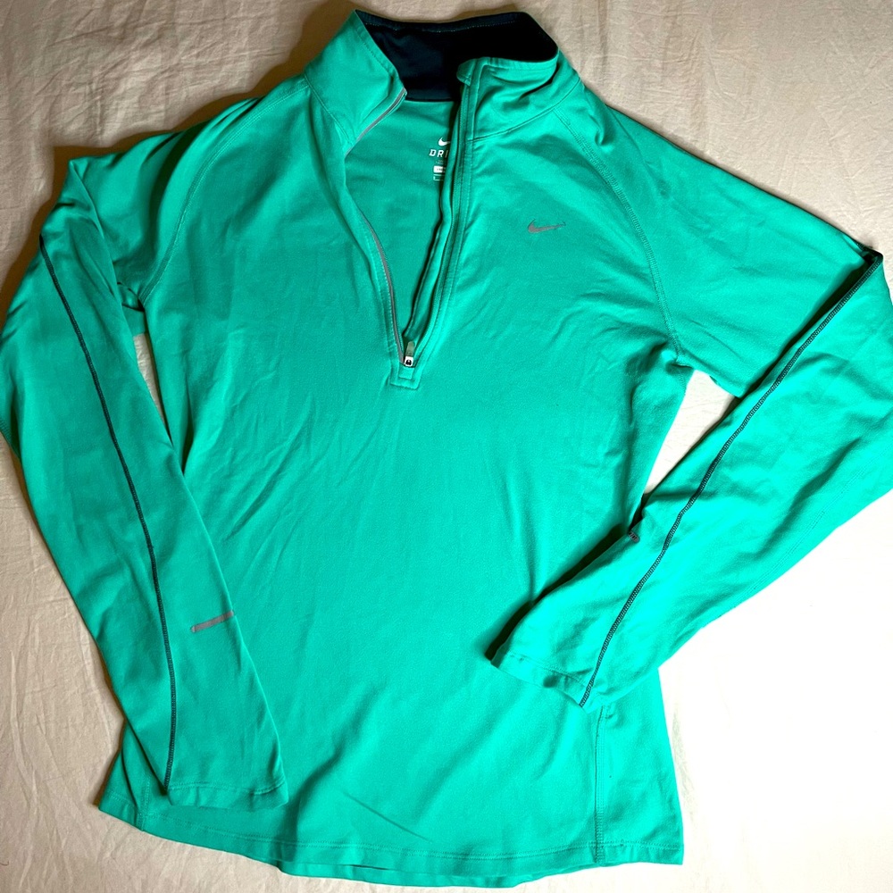 Nike Dri-fit sweater